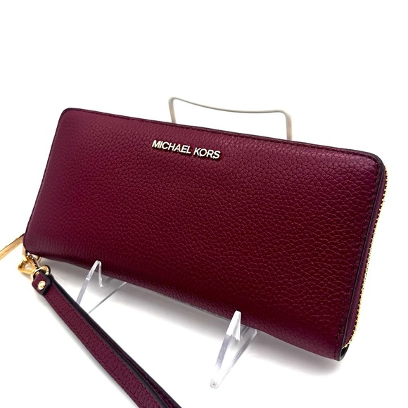 Michael Kors Large Continental Wallet Wristlet Dark Cherry - Picture 4 of 11